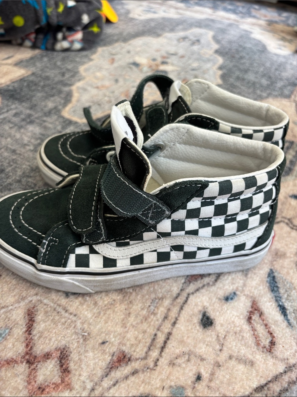 Vans Kids Checkerboard Mid-Top Sneakers - green and white, size 3